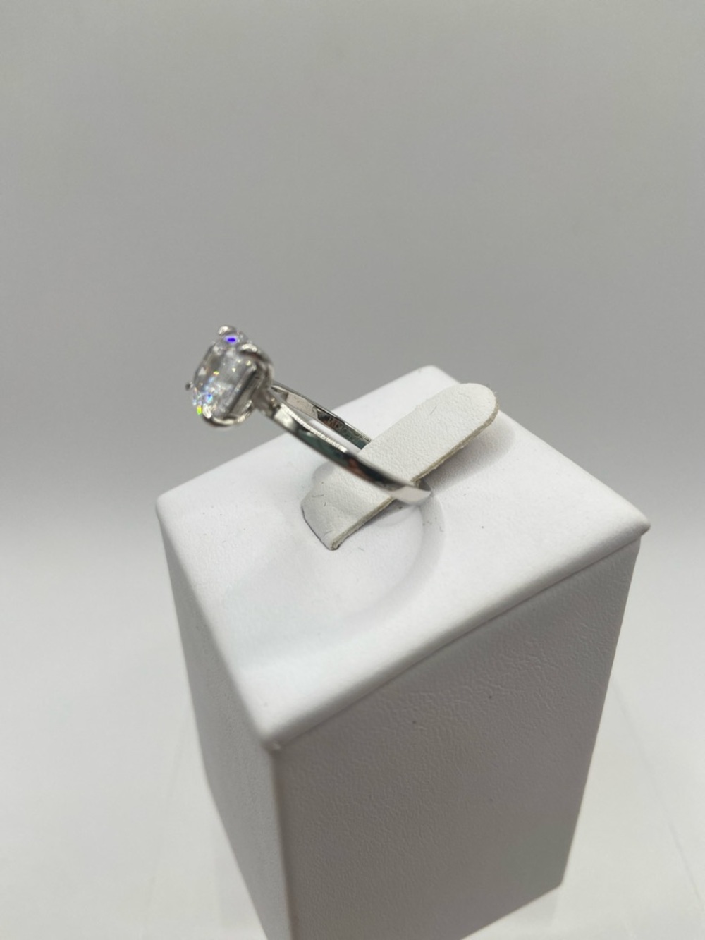 Sterling Silver 925 Asscher Cut Simulated Diamond Solitaire Ring Size 7 1/2 - Picture 3 of 9